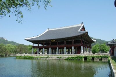 8 Hours Private tour with top attractions in Seoul - Morning at Jogyesa Temple: the city’s sacred calm