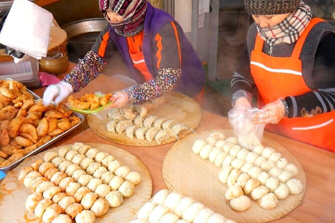 Afternoon Seoul: Hanok Vibes, Netflix Street Food & N Seoul Tower - Gwangjang Market in about 50 minutes: what to target