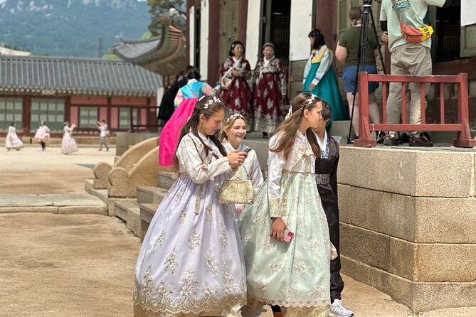 Best Seoul City Tour (Gyeongbokgung Palace,Insadong,Namsan Tower) - Cheongha Korea Ginseng Museum: useful context, but don’t let shopping run the show