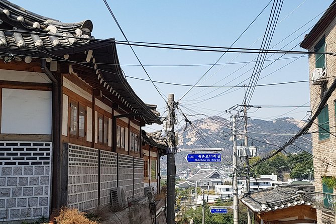 Best Walking Tour to Gyeongbok Palace Bukchon Hanok Village - Price and what you actually get for $88