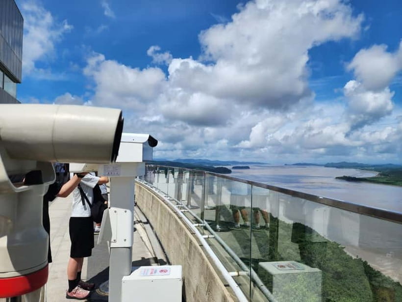 Closest Observatory to DMZ: North Korea View(Starbucks Tour) - Price and time: is $48 worth a 5-hour trip?