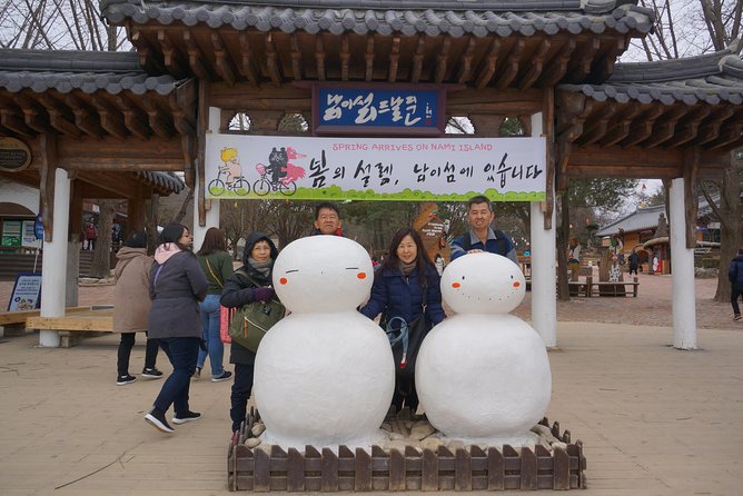 Customized Private Seoul tour: Palace, Market etc(Airport Option) - Seoul first-timers: a smart mix of N Seoul Tower + Gyeongbokgung