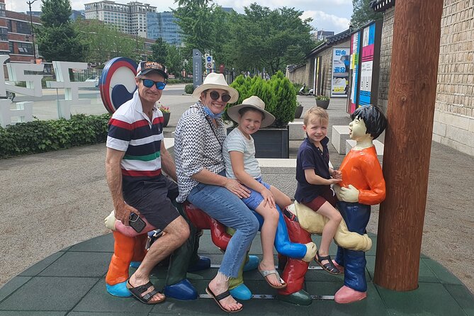Free style private Tour(Essence of Seoul city or DMZ) - How your English guide shapes the entire day