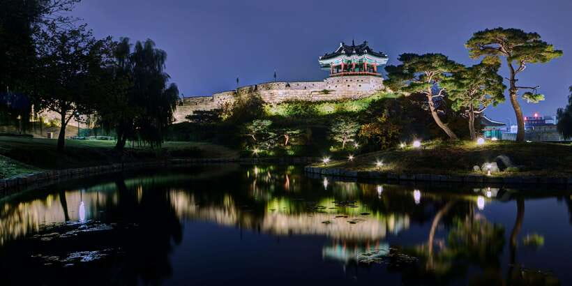 From Seoul: Suwon Hwaseong Fortress Night Tour - After the fortress: Haenggung-dong and Haengnidan-gil streets