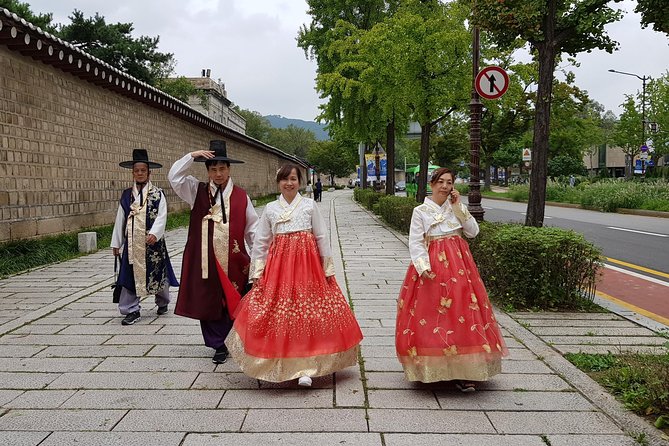 Full Day- Essential Seoul City Tour & Gourmet Tour(including Lunch and Dinner) - Bukchon Hanok Village (and Baek In-je’s House): classic Seoul, minus the confusion