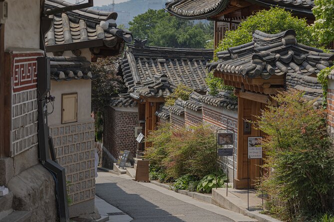 Gwanghwamun Tour l 120 minutes to Understand Local Korean Society - Price That Works for Short-Time Seoul Plans