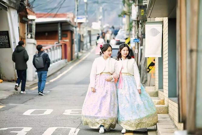 Gyeongbokgung Palace Hanbok Rental Experience in Seoul - Price and value: why this can feel like a bargain
