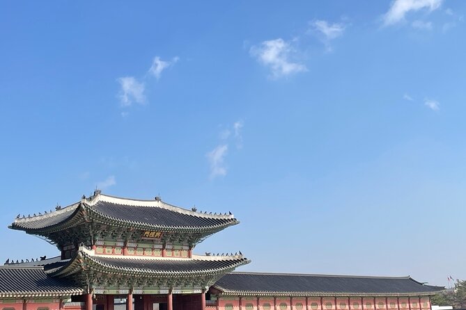 Half day Morning Seoul City Tour(Temple & Gyeongbok Palace) - National Folk Museum of Korea: why the museum time is worth it