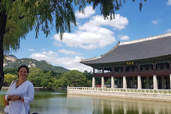 Half day Morning Seoul City Tour(Temple & Gyeongbok Palace) - Gwanghwamun Square: the perfect starting point for Seoul’s power story