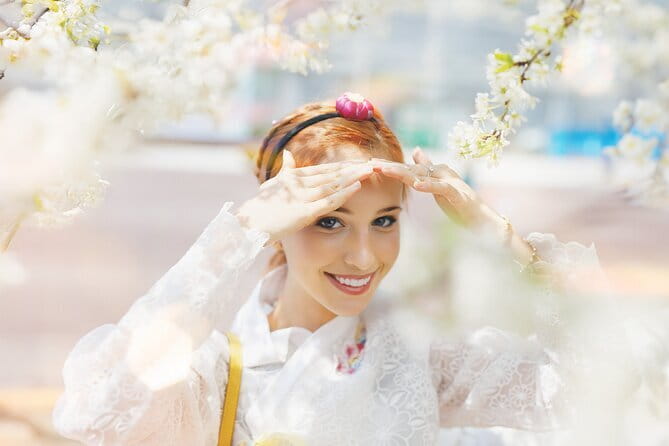Hanbok Photoshoot and History Tour at Gyeongbokgung Palace - Price and Value: What $60.41 Includes (and What Doesn’t)