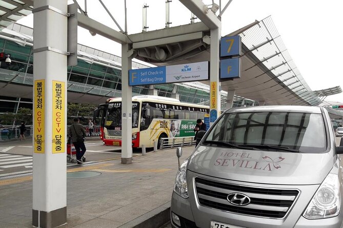 Incheon Airport Transfer Service private transport to/from Seoul - Communication: WhatsApp, app support, and not getting stuck