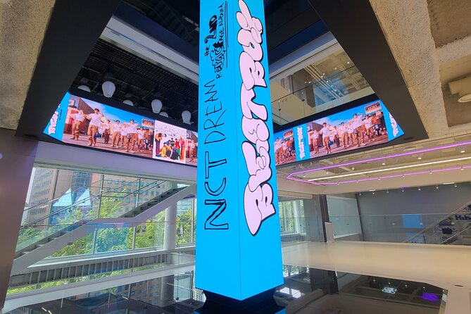 K-POP Experience in Seoul: Real K-POP Agency & Fan Culture - Naksan Park walk: the story-theme break between idol stops