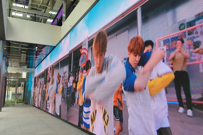 K-POP Experience in Seoul: Real K-POP Agency & Fan Culture - Gwangjang food stop: a K-pop day with real local flavor