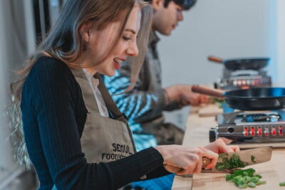 Korean Cooking Class with Grocery Shopping at Seoul Local Market - Your Host and the Cooking Style That Helps You Succeed