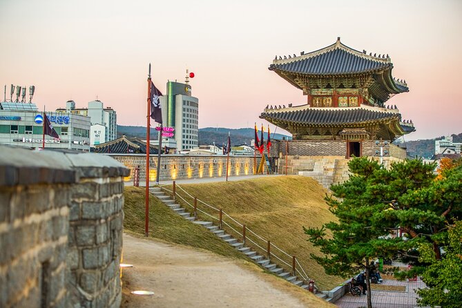 Korean Folk Village and Suwon Hwaseong Fortress Day Tour(EG Tour) - Guides are the difference: from Cecilia to Joon Chang