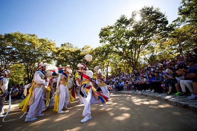 Korean Folk Village and Suwon Hwaseong Fortress Day Tour(EG Tour) - Booking value for families and mixed groups