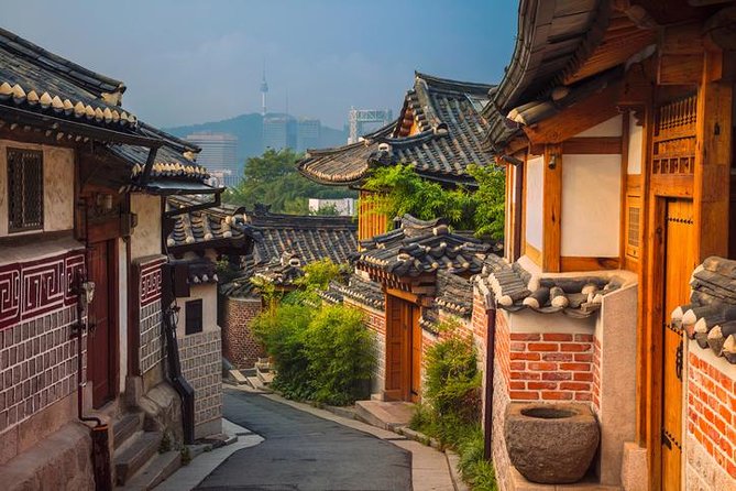 Korean History & Heritage Tour - Gyeongbokgung Palace and the Changing of the Guard