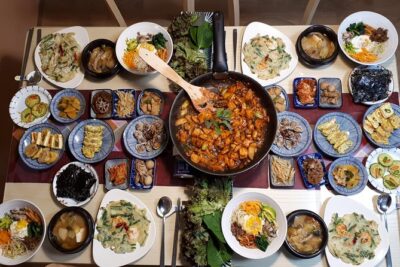 Local Home Korean Cooking Class & Market Adventure in Seoul - Cooking in a Real Home Kitchen: Why This Style Feels Different