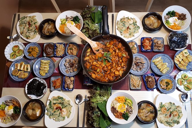 Local Home Korean Cooking Class & Market Adventure in Seoul - Cooking in a Real Home Kitchen: Why This Style Feels Different