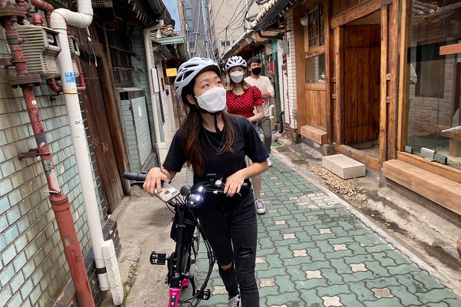Market Food Tour & Evening E-bike Ride in Seoul - Practical tips that will make your ride better