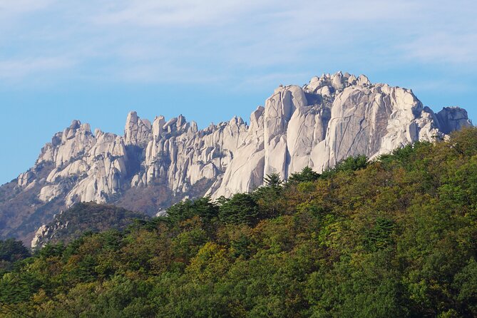 Mount Seorak and Naksansa Temple One Day Tour from Seoul - English and Chinese Guide Support: Why It Feels More Human