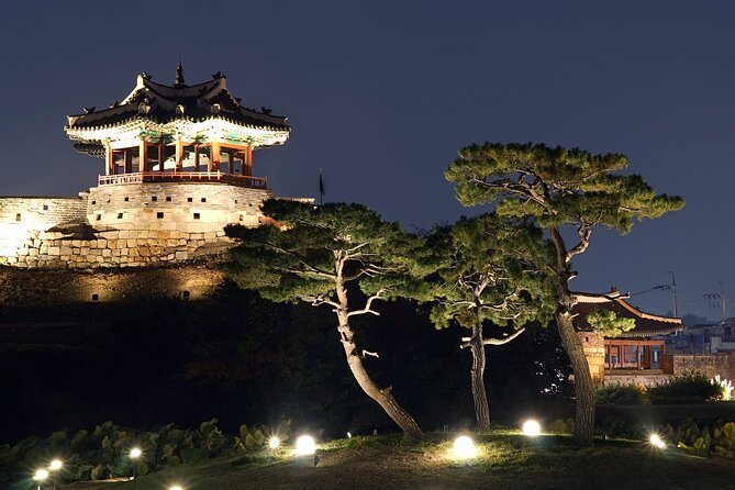 Night View Tour to Suwon Hwaseong Fortress from Seoul - Hwaseong Haenggung Palace: the best night view, but only in certain months