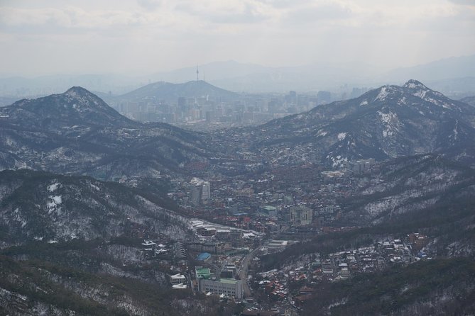 Private Hiking to Bukhansan & Korean Style Spa(Include Lunch) - Korean lunch near Bukhansan: refueling like a local