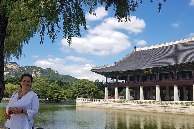 Royal Palace, Full-day Seoul City Tour (Pick up & Drop off) - Insadong: cultural streets, antiques, and practical browsing time