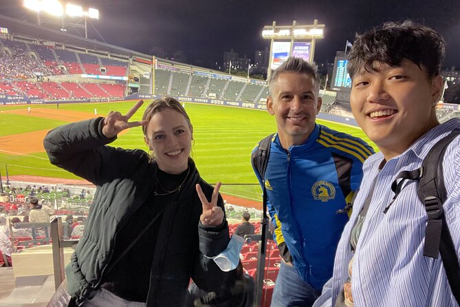 Seoul: Baseball Game Ticket with Dinner/Beer with the host - Your Game Seat Experience: Home-Side Energy and Good Viewing Zones
