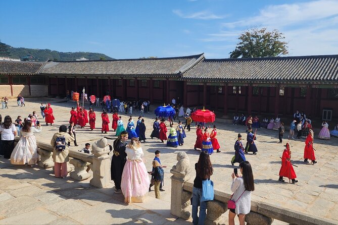 Seoul City Full Day Tour - Changdeok Palace (wearing Hanbok) - Kwangjang Market: Your One-Hour Food and Snack Mission
