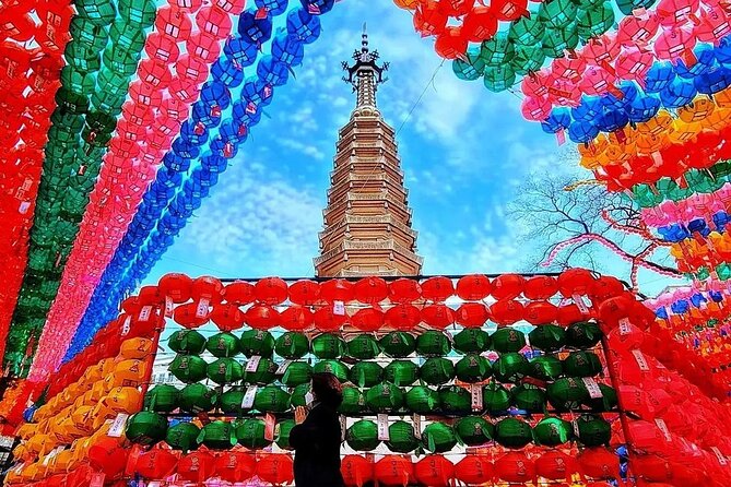 Seoul: City Highlights and Historical Experience No Shopping - Gyeongbokgung Palace in hanbok: the main event