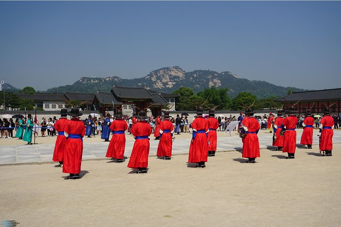 Seoul City Private Full-Day Tour Including Lunch - Key highlights at a glance