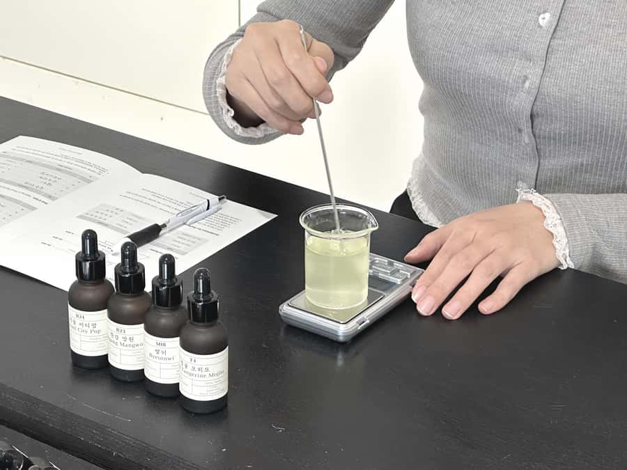Seoul: Create Your Own Natural Perfume with a Perfumer - Pricing and value: is $55 a good deal in Seoul?
