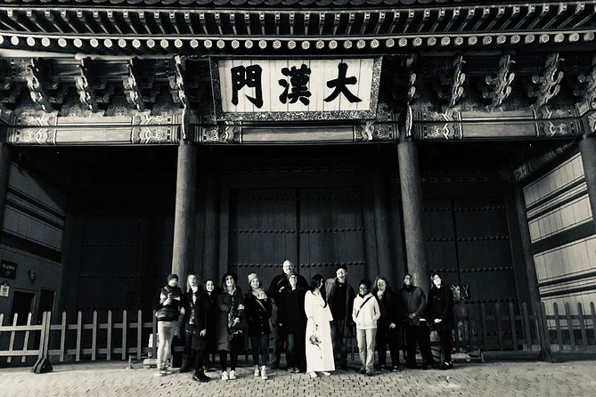 Seoul: Evening Dark History, Folklore & Ghost Story Walking Tour - Why This 8:00 pm Night Walk Feels Different From Usual Seoul Sightseeing