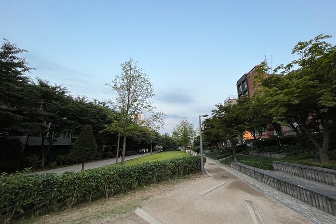 Seoul Food n Night view with Local Korean BBQ dinner Hongdae st. - Gyeongui Line Forest Park: a night walk with a breath of calm