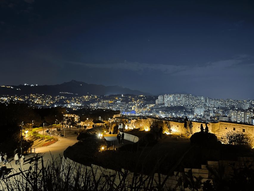 Seoul: Guided City Wall Sunset Hike with Korean Dinner - A 2-Kilometer Walk on the Old Fortress Wall