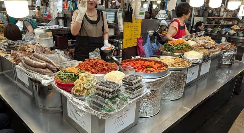 Seoul: Guided Food & Market Tour with 8+ Tastings - Who This Tour Suits Best (And Who Might Want to Skip)
