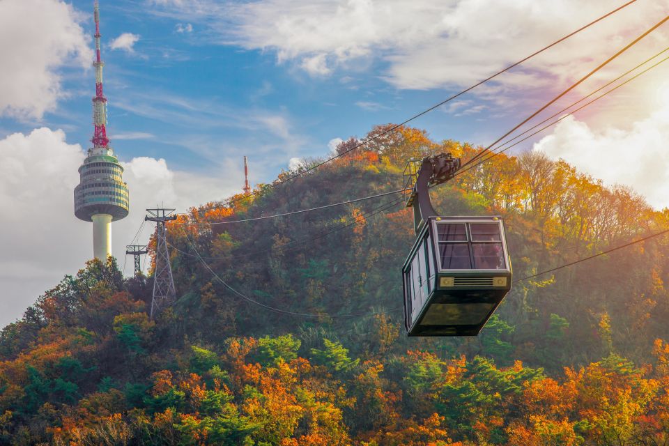 Seoul: Gyeongbok Palace and Bukchon Hanok Walking Tour - Insadong at the end: a smart place to reset and shop