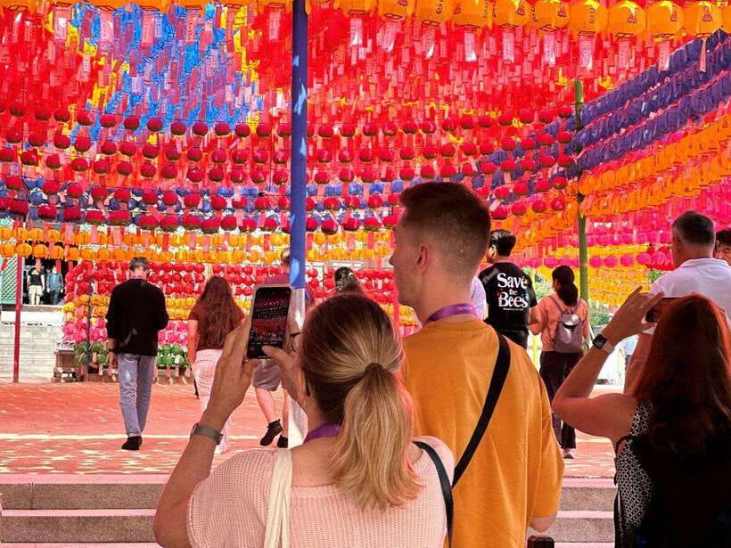 Seoul: Gyeongbok Palace, N Tower, & Local Market City Tour - National Folk Museum: how people actually lived