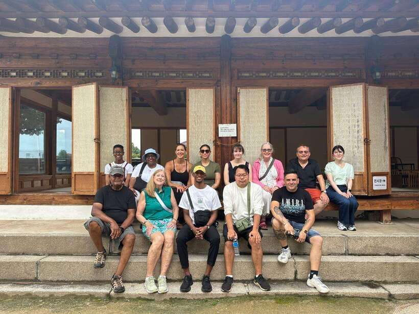 Seoul: Gyeongbok Palace, N Tower, & Local Market City Tour - Jogyesa Temple: a quiet reset inside the city