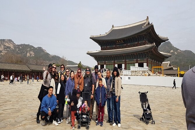 Seoul: Gyeongbokgung Palace Half Day Tour - Tour flow: from Gyeongbokgung Station to Gyeonghoiru