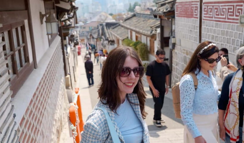 Seoul Half-Day City Highlight, Palace Tour with Hanbok - Bukchon Hanok Village Walk: Narrow Lanes, Big Character