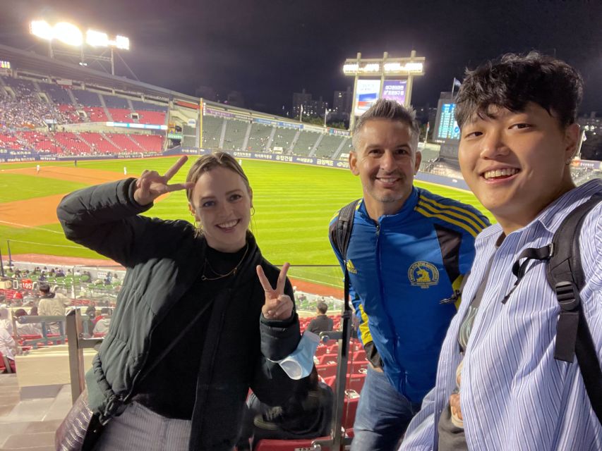 Seoul: Jamsil Baseball Stadium Game Ticket with Dinner& Beer - Inside the game: chants, cheerleaders, and the repeatable fun