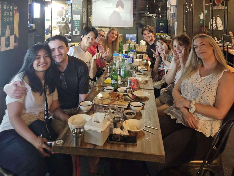 Seoul: Korean Drinking Games Night (non-drinkers welcome) - Inside the bar: how the 2-hour game session actually plays out