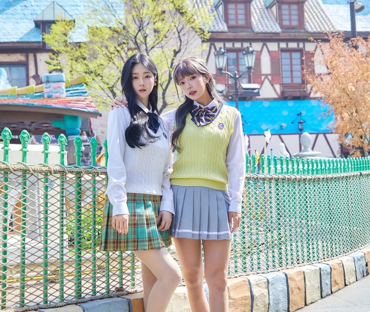 Seoul: Lotte World 1 Day Pass & Korean School Uniform Rental - Queues and the Magic Pass idea: how to protect your day