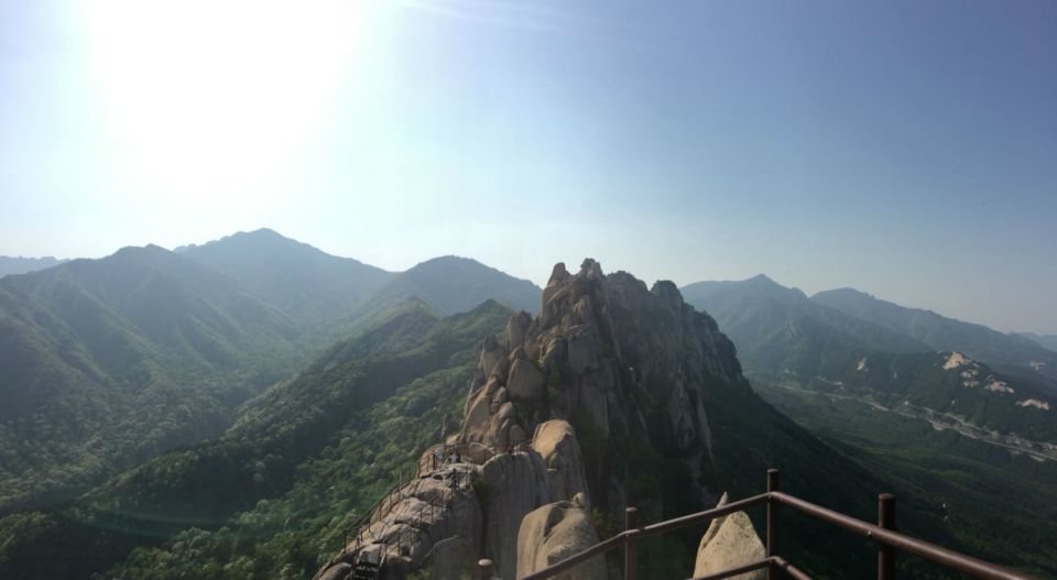 Seoul: Mt Seorak + Naksansa Temple or Nami Island Group Tour - Should You Book This Mount Seorak and Naksansa or Nami Island Tour?