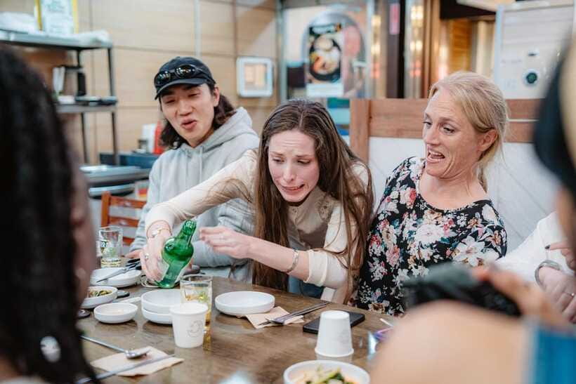Seoul: Night Market Food Tour with Local Guide - Should you book this Seoul night market food tour?