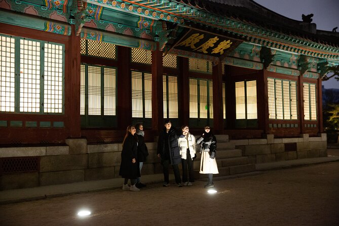 Seoul Night Palace & Market Food Tour with Vehicle - Vehicle transfers vs. the walking you still can’t skip