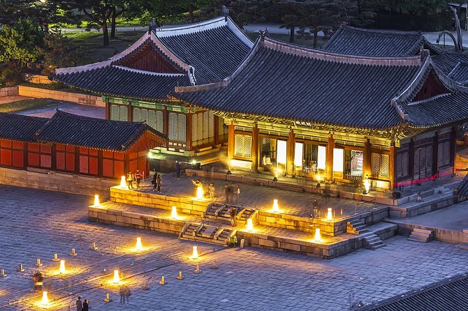 Seoul Night Tour (Gwangjang Market, Royal Palace and Naksan Park) - Gwangjang Market Street Food Time: Snacks, History, and Cash-Smart Shopping