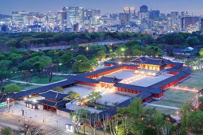 Seoul Night Tour (Gwangjang Market, Royal Palace and Naksan Park) - When This Seoul Night Tour Makes the Most Sense